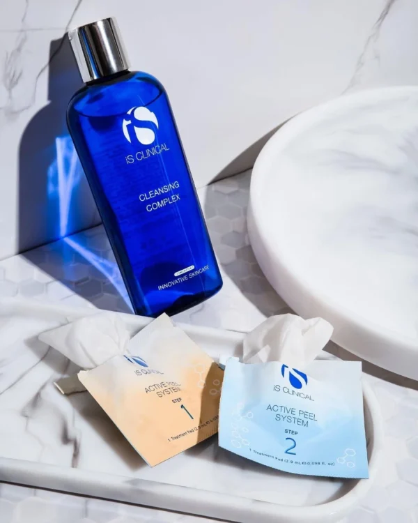 iS Clinical Cleansing Complex en Active Peel System