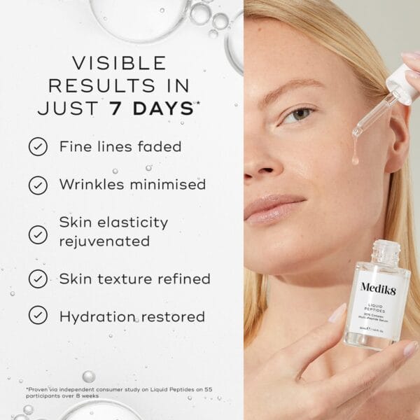 Vermindering van fijne lijntjes met Medik8 Liquid Peptides anti-aging serum